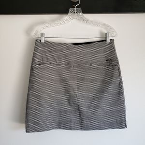 Women's S.C. & CO. Black And White Skort